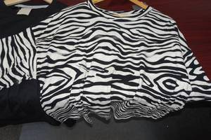 lot 640 image: 3 LargeXL Shirts