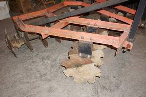 lot 1F image: King Kutter XB 5 Angle Frame Disc 3 Point Tractor Attachment