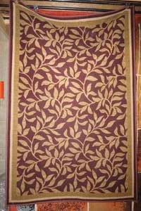 lot 103 image: Red Floral Rug 4x6