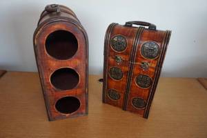 lot 410 image: 2 Wine Boxes
