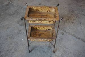 lot 152 image: Decorative Rack - 13.5x9x20.5