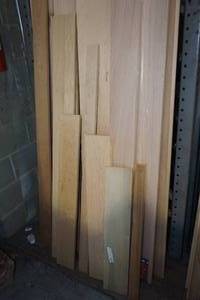 lot 176 image: Assorted Wood -Some Solid Oak
