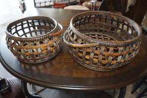 lot 180 image: 2 Decorative Baskets - Big One 18x8