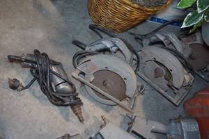 lot 619 image: Vintage Circular Saws and Drill