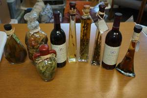 lot 639 image: Assorted Decorative Bottles