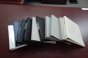 lot 368 image: 11 3-Ring Binders