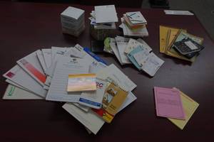 lot 372 image: Assorted Notepads and Post-its