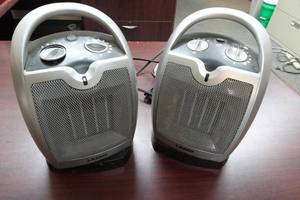 lot 375 image: 2 Lasko Space Heaters
