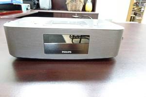 lot 376 image: Philips Docking Entertainment System