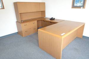 lot 354 image: U Shaped Office Desk 9x6 Desk Height 29, Shelf Height 68