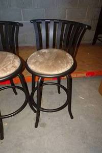 lot 128 image: 2 Metal Padded Swivel Seat Bar Stools - 16x34 Seat Height 25