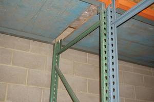 lot 1B image: 3 Pallet Racking Sections with 3 Shelves Each - 10 Tall