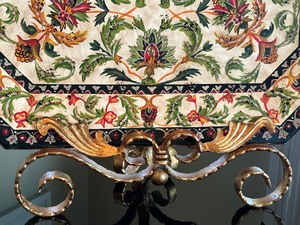 lot 24 image: Decorative Metal Tray on Gilded Ornate Stand