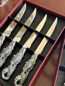 lot 45 image: Two Sets Arthur Court Steak Knives