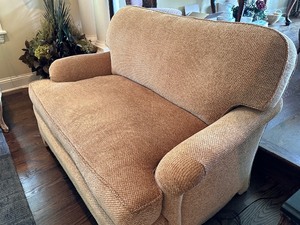 lot 59 image: Neutral Colored Upholstered Love Seat