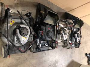 lot 31 image: Lot of Assorted Lawn Mowers For Parts  Various Models and Conditions   Customer Returns See Pictures