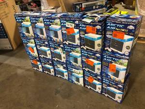 lot 49 image: Lot of ARCTIC AIR 76 CFM 4 Speed Portable Evaporative Cooler for 45 sq. ft.  Customer Returns See Pictures