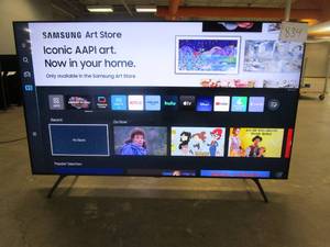 lot 834 image: SAMSUNG 75 Class CU7000B Crystal UHD 4K Smart TV UN75CU7000BXZA 2023