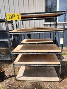 lot 18 image: Pallet Rack