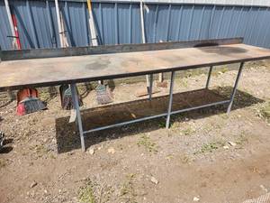 lot 23 image: Metal Bench