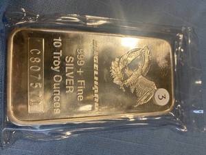 lot 3 image: 10 Oz. Silver Engelhard Bar Serial No. C807571
