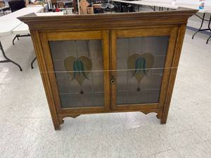 lot 30 image: Vintage Stained Glass Wall Cabinet