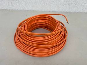 lot 45 image: Roll 102 Wire