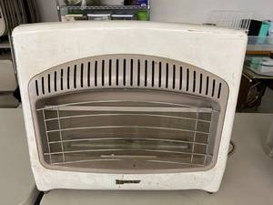 lot 68 image: Legacy Ventless Heater
