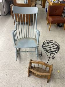 lot 69 image: Rocking Chair, Plant Stand & Magazine Rack