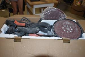 lot 13 image: Drywall Sander