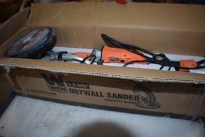lot 21 image: Drywall Sander