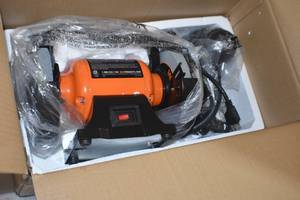 lot 34 image: Bench Grinder