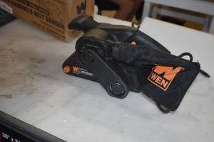 lot 38 image: Belt Sander
