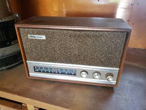 Vintage Magnavox Radio