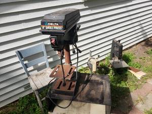 8 Delta Drill Press