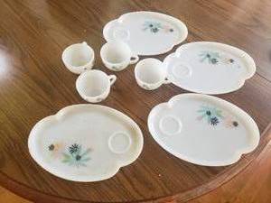 Vintage Plates and Cups