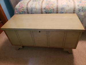 Nice Lane Cedar Chest