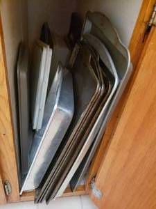 Cabinet of Pans