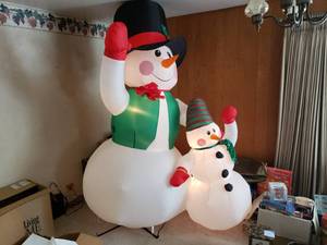 Large Outdoor Blow up Snowmen