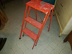 Short Step Ladder