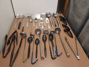 lot 217 image: Kitchen Utensils