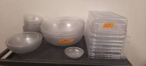 lot 211 image: Serving Bowls and Food Pans