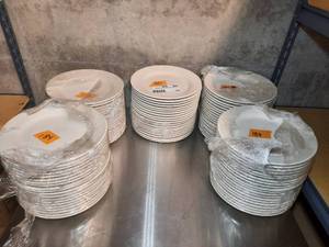 lot 184 image: Homer Laughlin&nbspRestaurant Ware China
