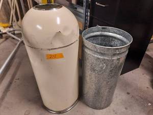 lot 272 image: Trash Cans