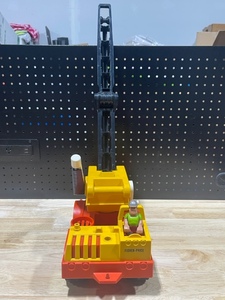 lot 4 image: Vintage Fischer Price Boom Crane