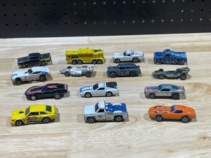 lot 23 image: Vintage Hot Wheels