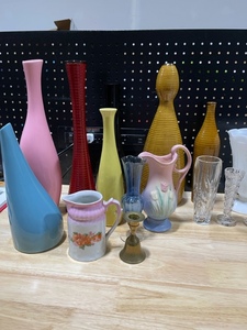 lot 33 image: 2 Large Totes with Lids and Large assortment of Vases