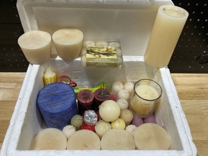 lot 35 image: Assorted Candles