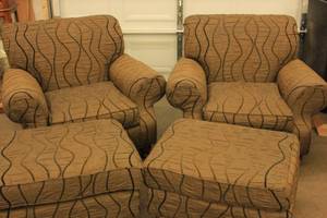 lot 6 image: 2ct Thomasville Lounge Chair and Ottoman Set - See Pictures