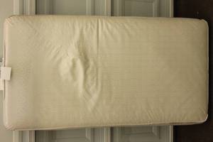 lot 21 image: Twin Innerspring Mattress